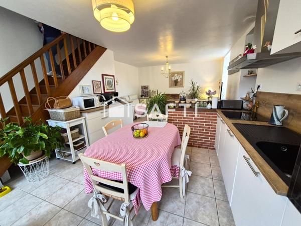 MAISON Centre-ville 2ch + Cour + Parking