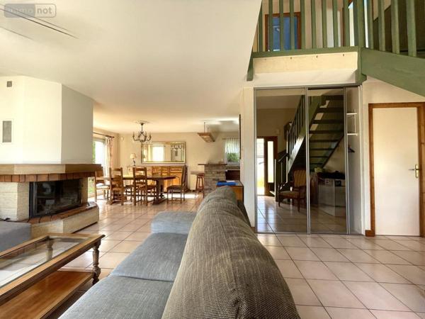 Maison à vendre à Saint-Pierre-Quiberon dans le Morbihan (56510), ref : 56041-812