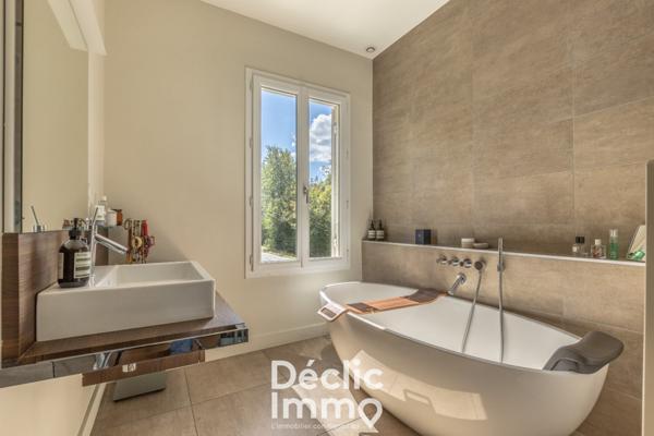 Vente maison Bouliac, 142m² 900m² 5 pièces 450 000€