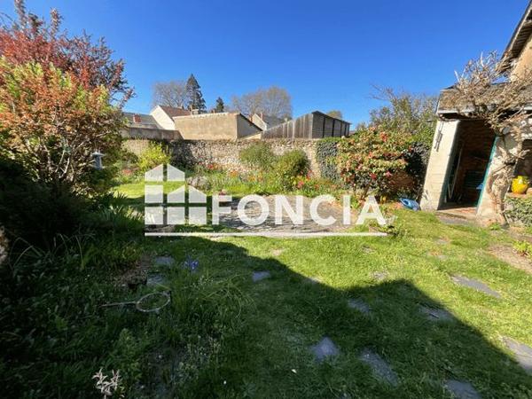 À vendre Maison 9 pièces 200 m² - La Flèche 72200