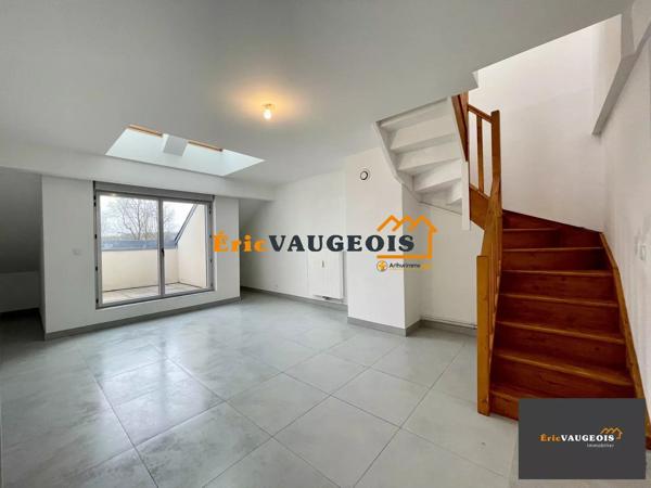 Vente                                                      Appartement
                        
                     4 pièces                      74 m2                     à Coulommiers