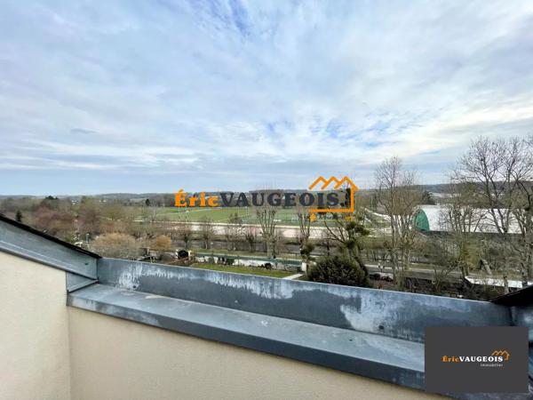 Vente                                                      Appartement
                        
                     4 pièces                      74 m2                     à Coulommiers