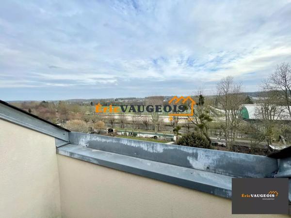 Vente                                                      Appartement
                        
                     4 pièces                      74 m2                     à Coulommiers