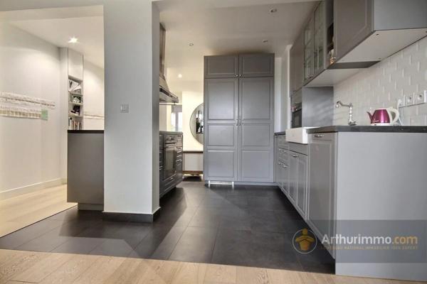 Location Appartement 4 pièces 91 m2 à Charenton-le-Pont