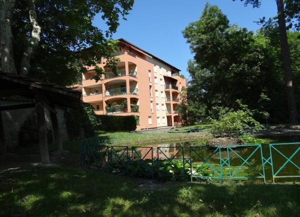 Appartement à louer  1 pièce • 27,51 m2 Saint-Genis-Laval