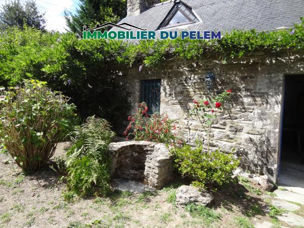 Longère en pierres à la campagne Plounevez-Quintin