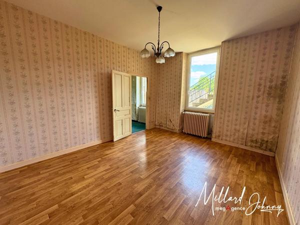 Appartement à LE CREUSOT, 71200 - 4 pièces 85m²