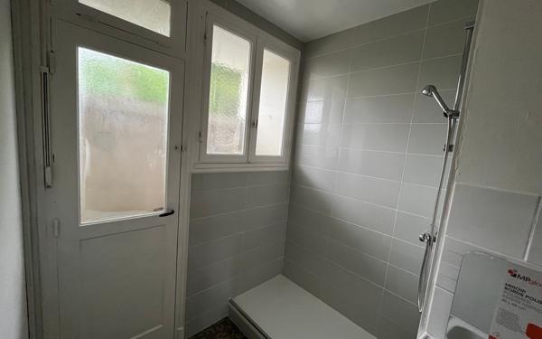 Appartement à louer    3 pièces •  Guingamp