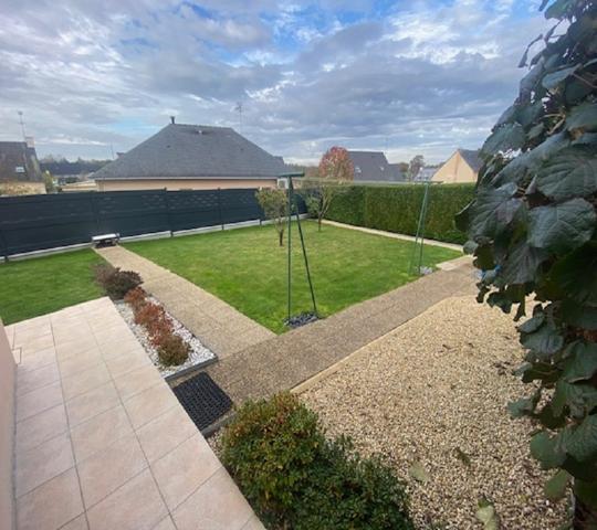 Maison  6 pièce(s) 157 m2 PLOERMEL