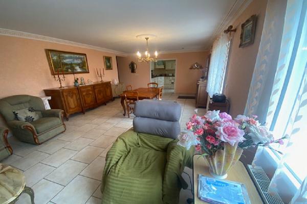 Maison  6 pièce(s) 157 m2 PLOERMEL