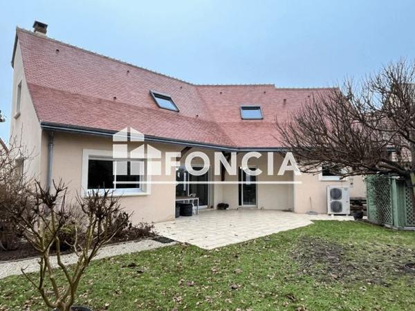 À vendre Maison 9 pièces 178 m² - Ruaudin 72230