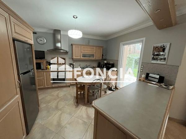 À vendre Maison 9 pièces 178 m² - Ruaudin 72230