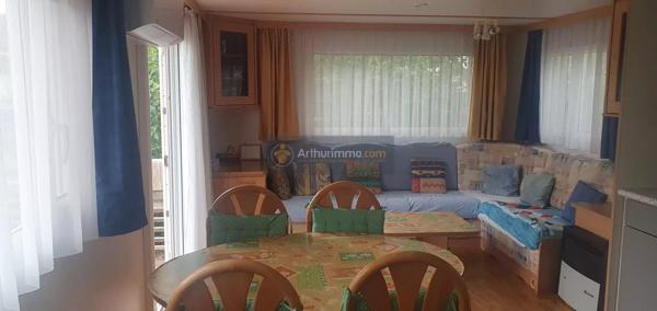 Vente                                                      Terrain
                        
                                         200 m2                     à Fréjus
