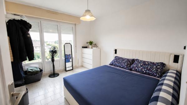 Appartement  5 pièce(s) 103 m2 proche gare tgv, commerces, centre ville, Tours