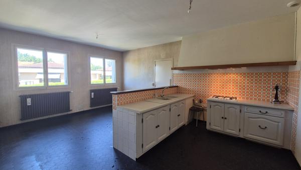 À vendre - Maison individuelle, 4 pièces située à Condom (32100)