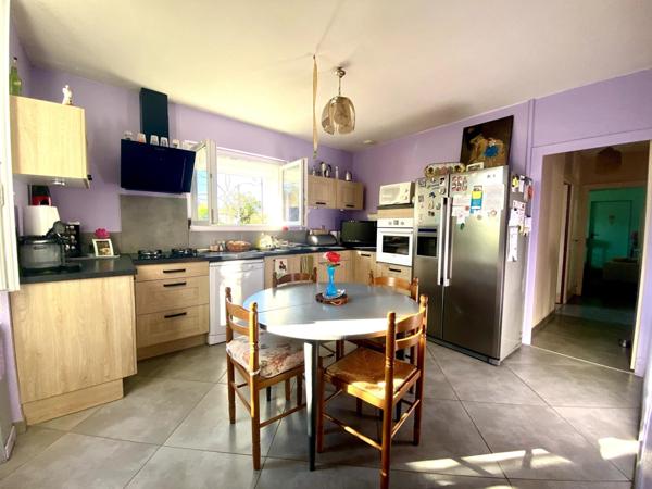 Maison en pierre, charme et confort à Villeneuve