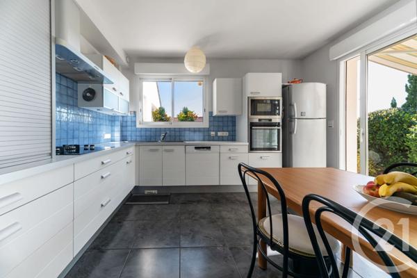 Maison à vendre  7 pièces - 214,75 m2 BELLERIVE SUR ALLIER - 03
