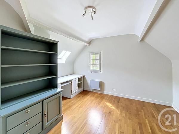 Maison à vendre  9 pièces - 166 m 2   RAMBOUILLET  - 78