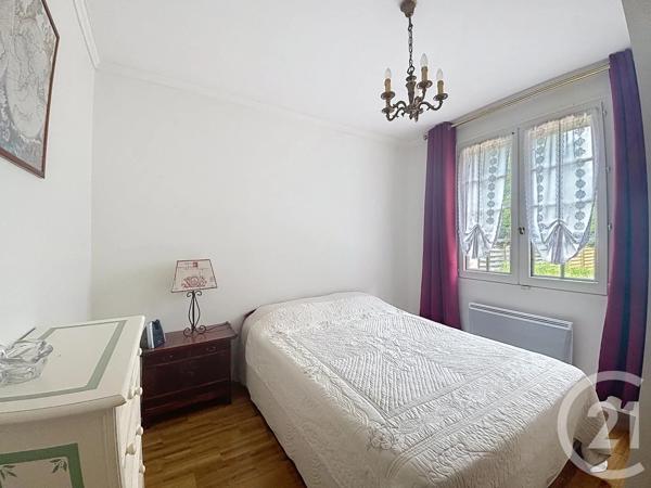 Maison à vendre  9 pièces - 166 m 2   RAMBOUILLET  - 78