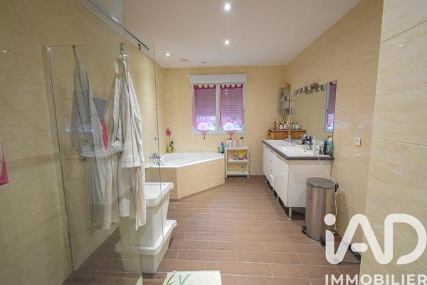 Maison à vendre 7 pièces 197 m² Courtry