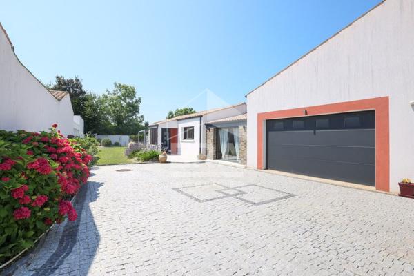 Maison plain-pied 192 m2