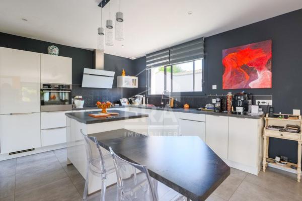 Maison plain-pied 192 m2