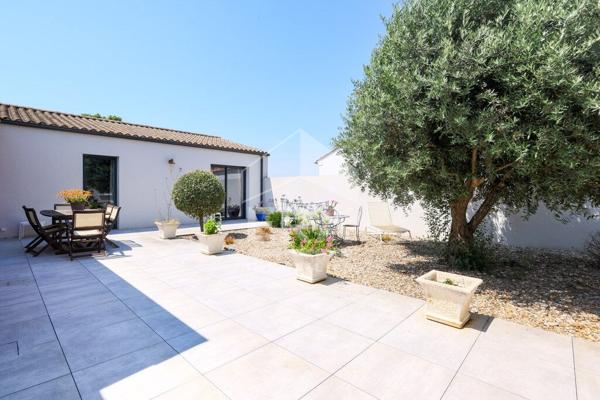 Maison plain-pied 192 m2