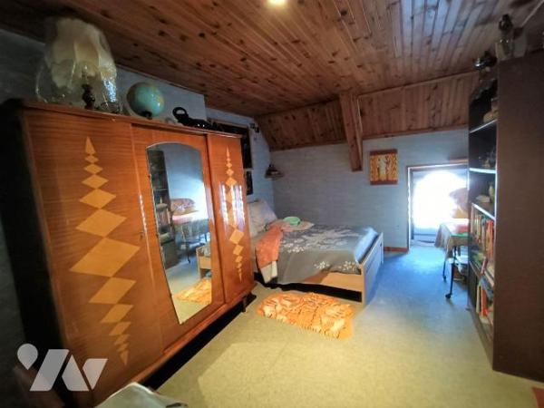 TRENTE CINQ NOTAIRES  - Pour les amoureux de randonnées en forêt et sur le halage  - située sur...