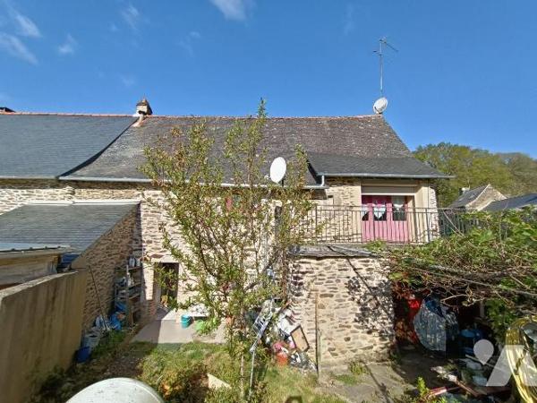 TRENTE CINQ NOTAIRES  - Pour les amoureux de randonnées en forêt et sur le halage  - située sur...