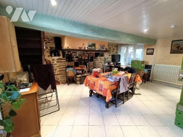 TRENTE CINQ NOTAIRES  - Pour les amoureux de randonnées en forêt et sur le halage  - située sur...