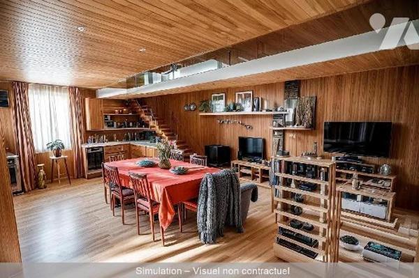 TRENTE CINQ NOTAIRES  - Pour les amoureux de randonnées en forêt et sur le halage  - située sur...