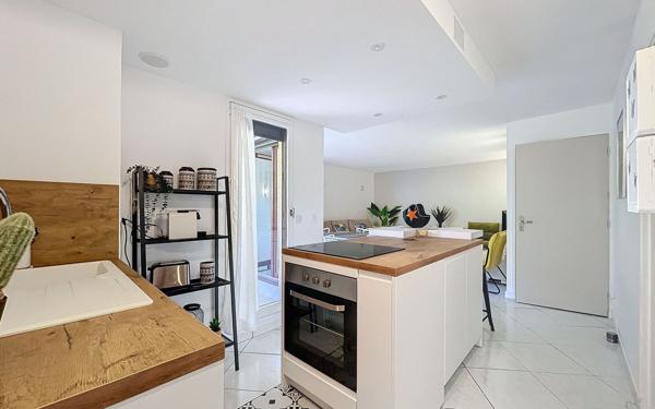 Appartement à vendre    3 pièces • 55 m2 Saint-Raphaël