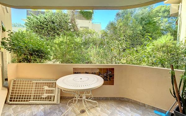 Appartement à vendre    3 pièces • 55 m2 Saint-Raphaël