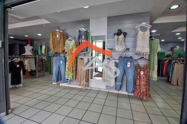 Vente Local commercial 1 pièces 97 m2 à Saint-Chamond