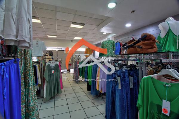 Vente Local commercial 1 pièces 97 m2 à Saint-Chamond