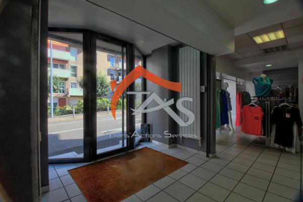 Vente Local commercial 1 pièces 97 m2 à Saint-Chamond