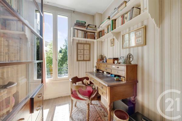 Maison à vendre  7 pièces - 215 m 2   VANVES  - 92