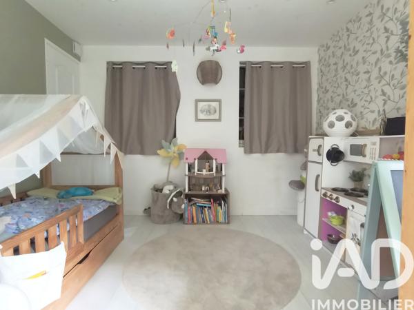Maison à vendre 6 pièces 164 m² Saint-Arnoult-en-Yvelines