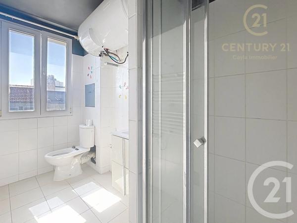 Appartement F4 à vendre  4 pièces - 61,08 m 2   PUTEAUX  - 92