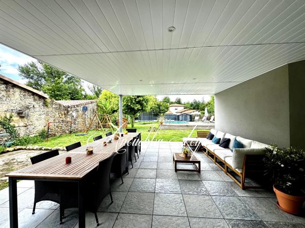 MAISON EN PIERRES VENDUE MEUBLEE