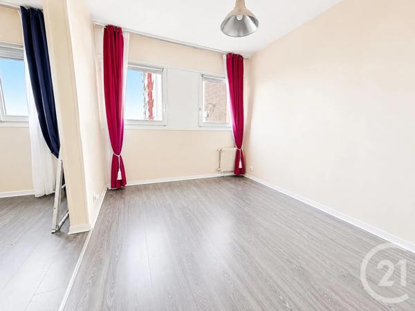 Appartement F4 à vendre  4 pièces - 79,53 m 2   LA COURNEUVE  - 93