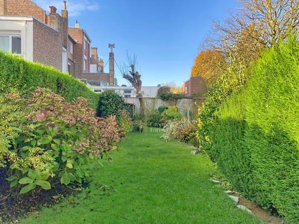 Maison mitoyenne 2 côtés Lambersart Secteur Lambersart 124 m²