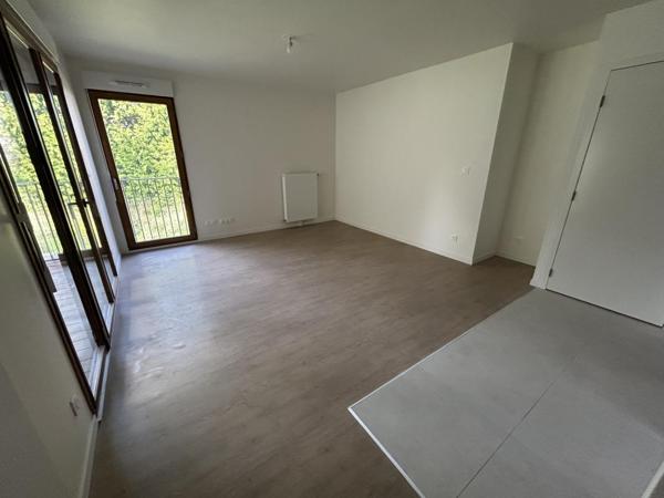 Location Appartement 2 pièces 51.79 m² - Caen 14000