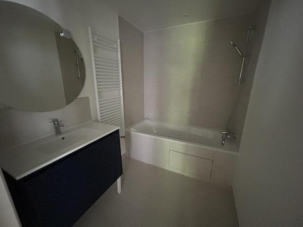 Location Appartement 2 pièces 51.79 m² - Caen 14000