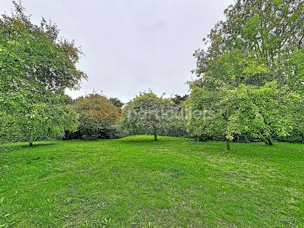Vente
                Maison148 m² - 7 Pièces -
                    LE MESNIL ESNARD (76240)