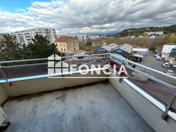 Location Appartement 2 pièces 43 m² - 380 AVENUE VICTOR HUGO Valence 26000