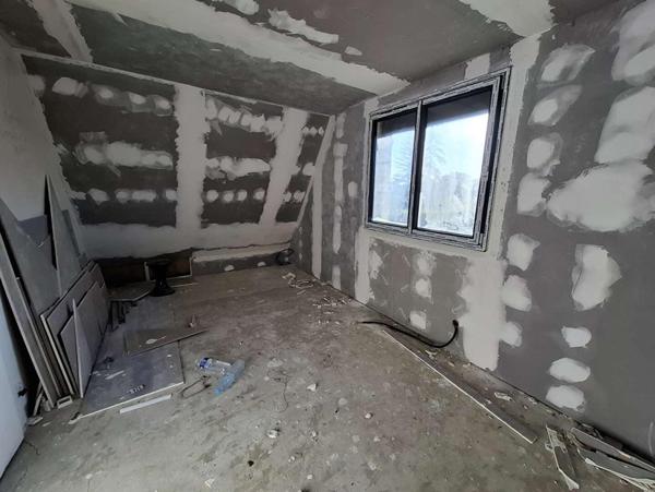 Maison type Pavillon proche VERNEUIL SUR AVRE 6 pièce(s) 101 m2 + terrain