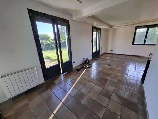 Maison type Pavillon proche VERNEUIL SUR AVRE 6 pièce(s) 101 m2 + terrain