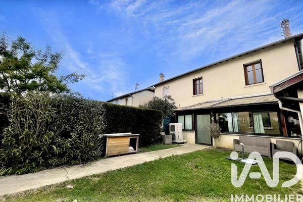 Maison à vendre 4 pièces 75 m² Roussillon