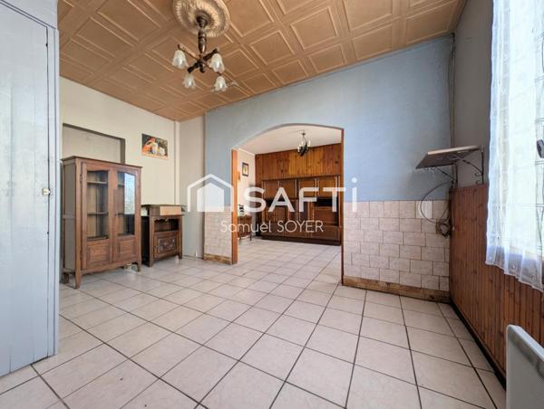 MAISON AVEC DEPENDANCES, TERRASSE ET JARDIN